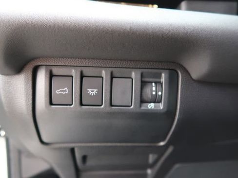 Certified 2025 Subaru Ascent Bronze Edition w/ Popular Package #2 image 17