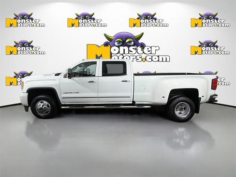 Used 2019 GMC Sierra 3500 Denali image 8
