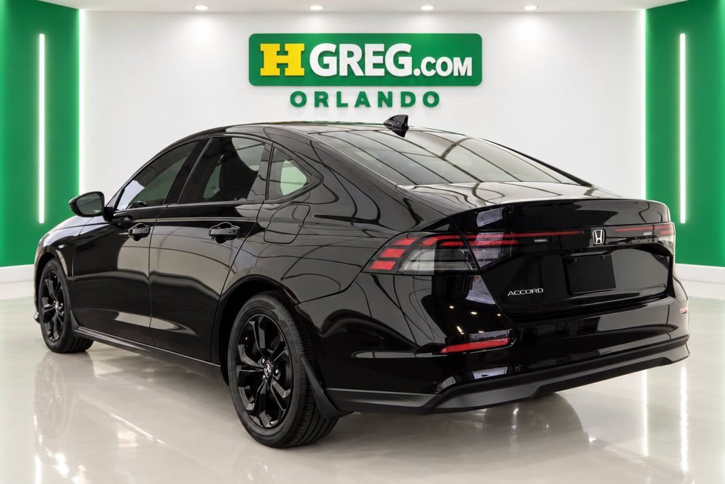 Used 2025 Honda Accord SE image 2