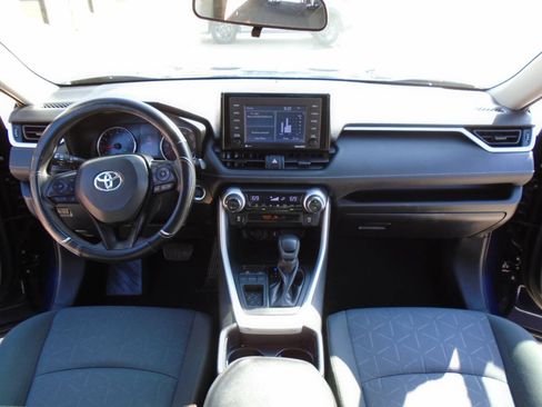 Used 2021 Toyota RAV4 XLE FWD image 13