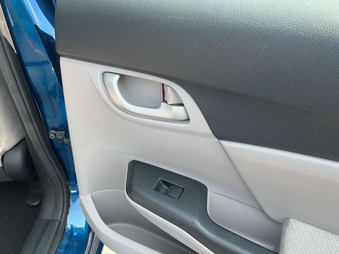 Used 2013 Honda Civic LX image 30