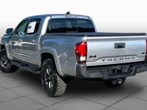 Used 2023 Toyota Tacoma SR5 AWD/4WD image 12