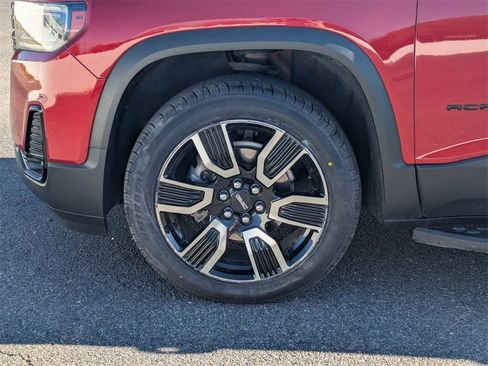 Used 2021 GMC Acadia SLT w/ Elevation Edition image 9