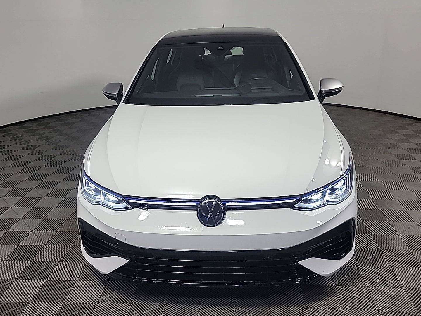 Used 2024 Volkswagen Golf R AWD/4WD image 11
