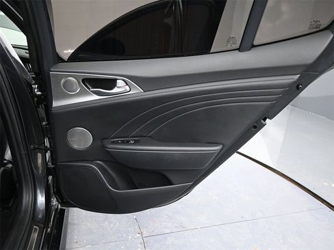 Certified 2022 Kia Stinger GT2 image 19