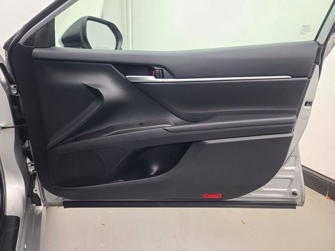 Used 2024 Toyota Camry LE image 12