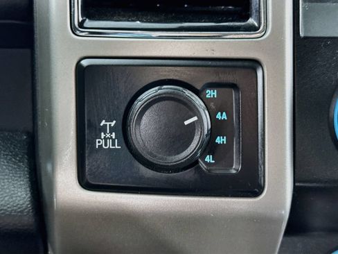 Used 2020 Ford F150 Lariat w/ Equipment Group 502A Luxury AWD/4WD image 21
