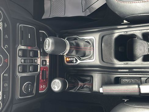 Used 2019 Jeep Wrangler Unlimited Rubicon image 34