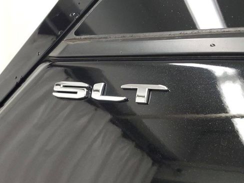 Used 2023 GMC Terrain SLT FWD image 8