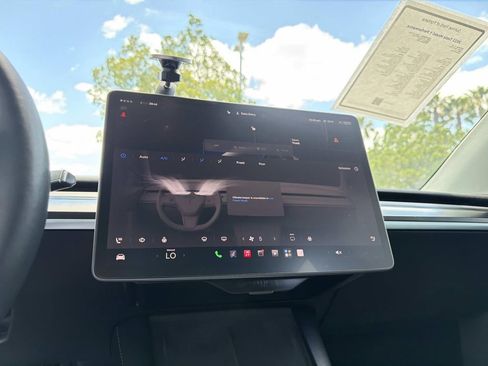 Used 2022 Tesla Model Y Performance AWD/4WD image 25