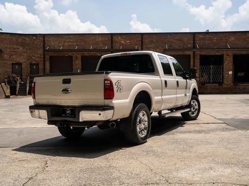 Used 2016 Ford F350 Lariat AWD/4WD image 2