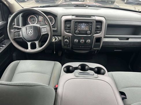 Used 2018 RAM 1500 Express w/ Express Value Package AWD/4WD image 12