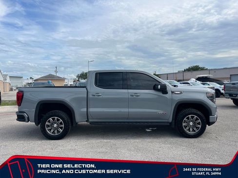 Used 2024 GMC Sierra 1500 AT4 w/ Technology Package AWD/4WD image 8