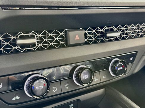 Used 2025 Honda Accord LX image 9
