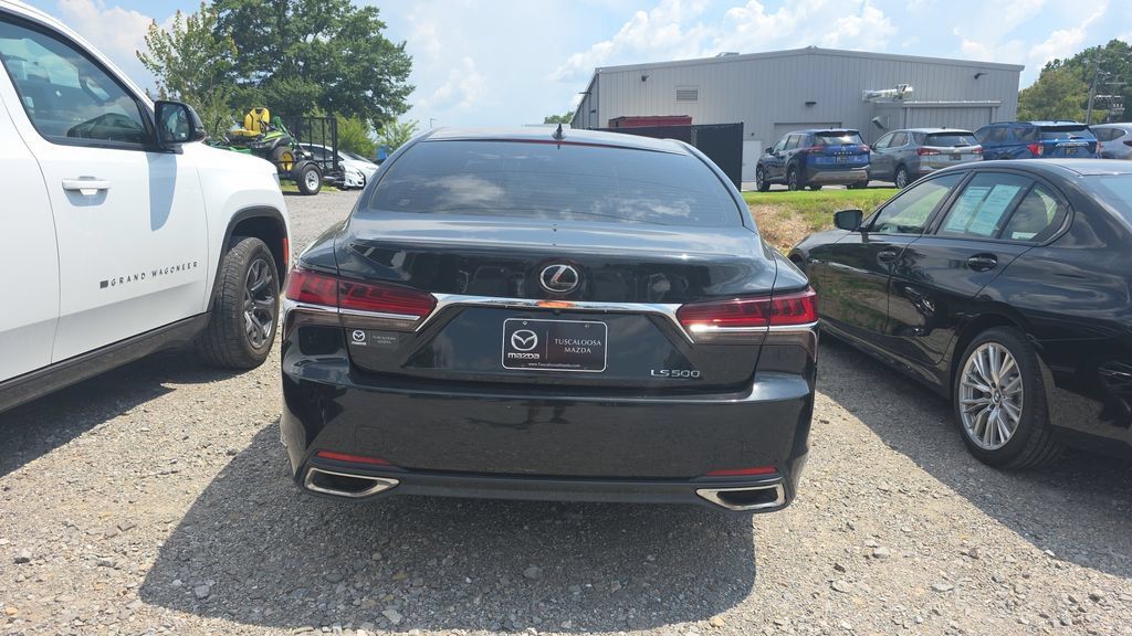 Used 2018 Lexus LS 500 w/ Interior Upgrade Package RWD image 5