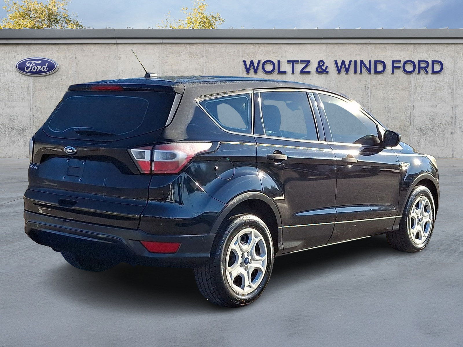 Used 2017 Ford Escape S FWD image 6