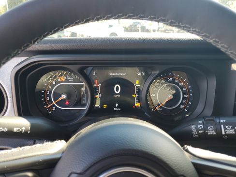 Used 2026 Jeep Wrangler Unlimited Sport AWD/4WD image 16