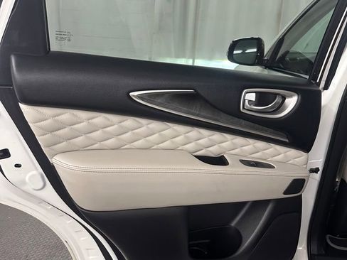 Used 2019 INFINITI QX60 Luxe w/ Limited Package image 27