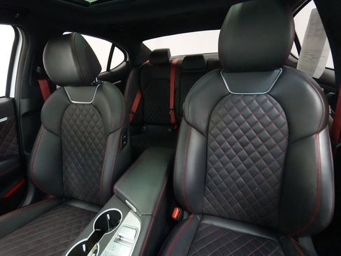 Used 2023 Genesis G70 3.3T w/ Sport Prestige Package image 15