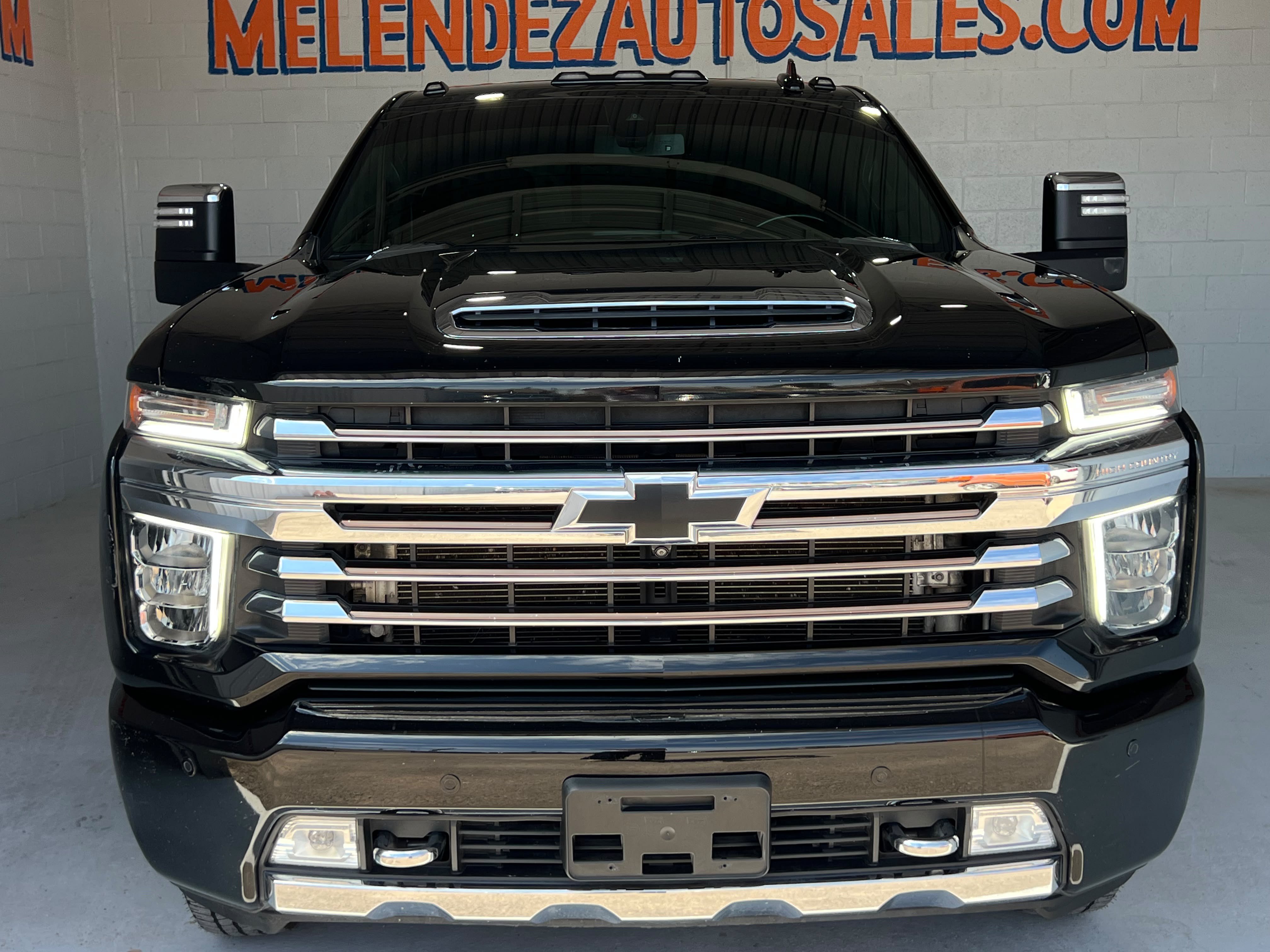 Used 2022 Chevrolet Silverado 3500 High Country w/ Safety Package II AWD/4WD image 9