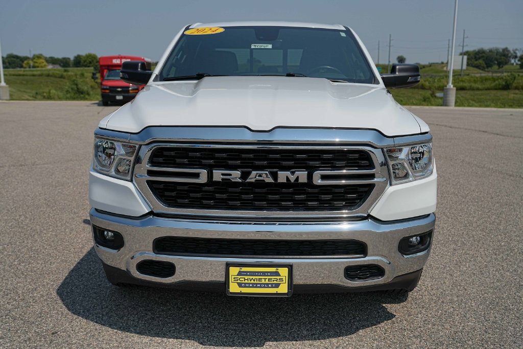 Used 2024 RAM 1500 Big Horn AWD/4WD image 2