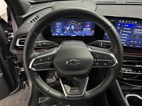 Used 2024 Chevrolet Traverse Z71 image 29