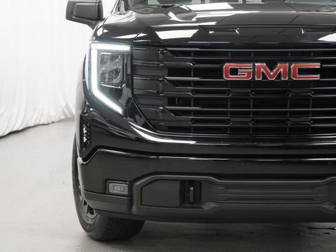 Used 2023 GMC Sierra 1500 Elevation w/ Preferred Package AWD/4WD image 35
