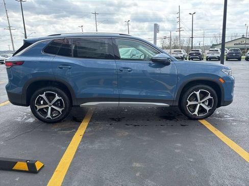 New 2026 Volkswagen Tiguan SE AWD/4WD image 8