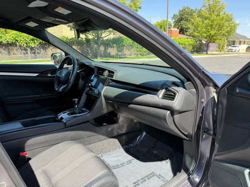 Used 2020 Honda Civic Sport image 28