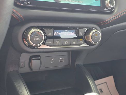 New 2025 Nissan Versa SR w/ Trunk Package FWD image 22