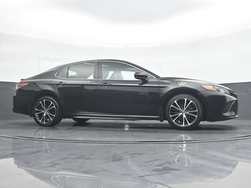 Used 2019 Toyota Camry SE w/ Protection Package (Q2) FWD image 32