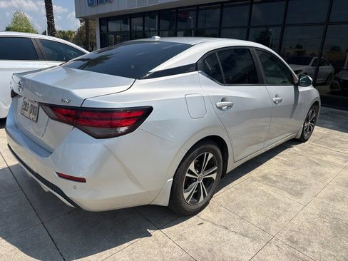 Used 2020 Nissan Sentra SV w/ Lighting Package FWD image 5