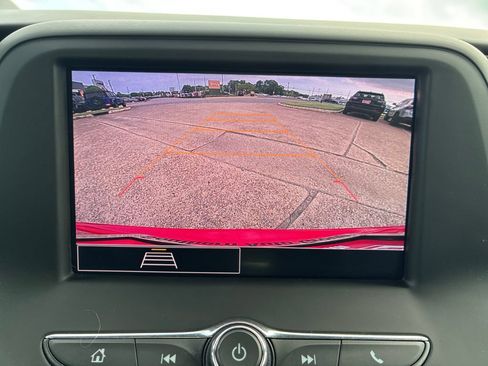 Used 2021 Chevrolet Camaro LT RWD image 30