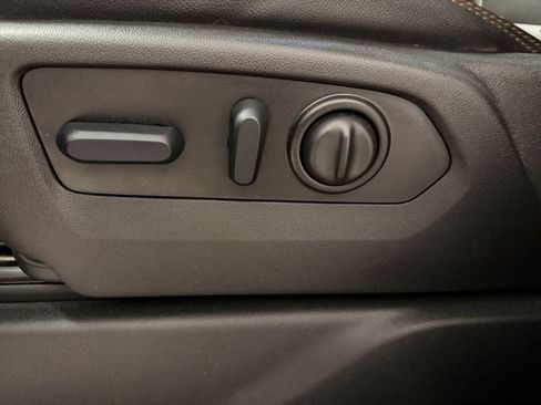 Used 2023 GMC Sierra 2500 AT4 w/ Gooseneck/5TH Wheel Package image 13