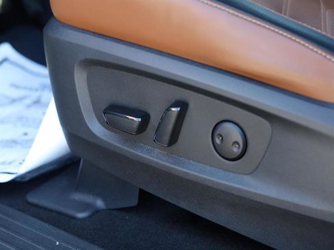 Used 2022 Nissan Pathfinder Platinum w/ Lighting Package (N93) image 7