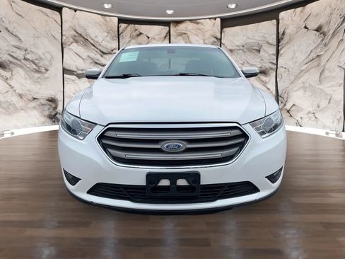 Used 2018 Ford Taurus SEL w/ Equipment Group 201A image 11