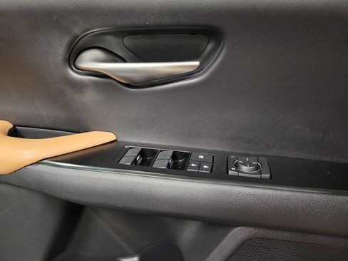 Used 2019 Lexus UX 250h AWD/4WD image 29