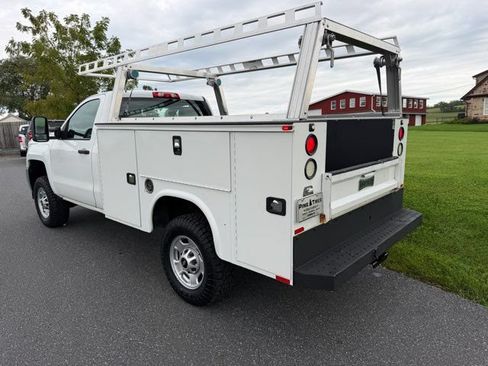 Used 2017 Chevrolet Silverado 2500 W/T AWD/4WD image 3