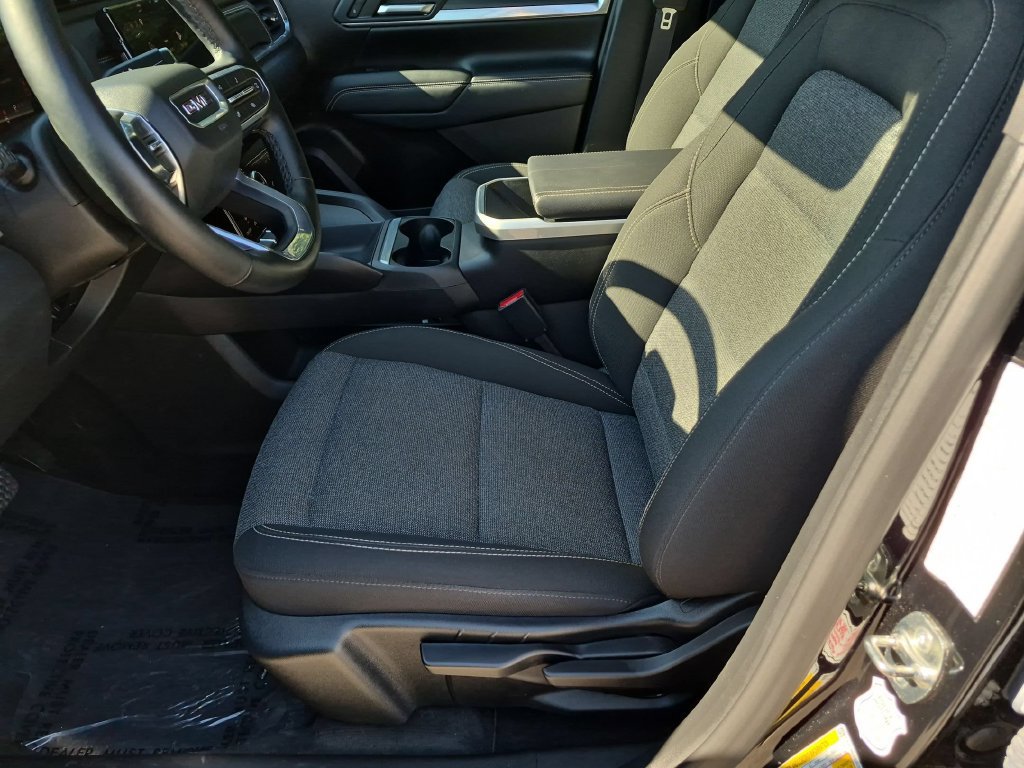 Used 2026 GMC Terrain Elevation FWD image 24
