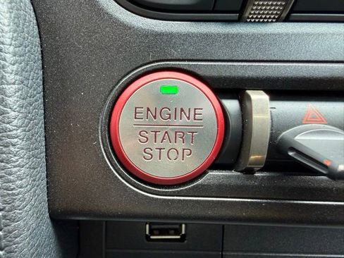 Used 2020 Ford Mustang Shelby GT500 w/ Carbon Fiber Track Pack image 21