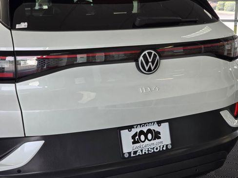 Used 2023 Volkswagen ID.4 Pro S AWD/4WD image 12