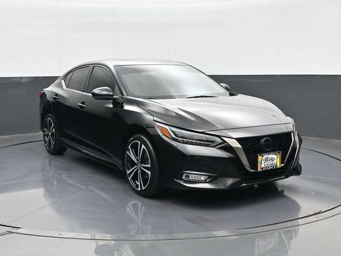 Used 2023 Nissan Sentra SR w/ SR Premium Package FWD image 4