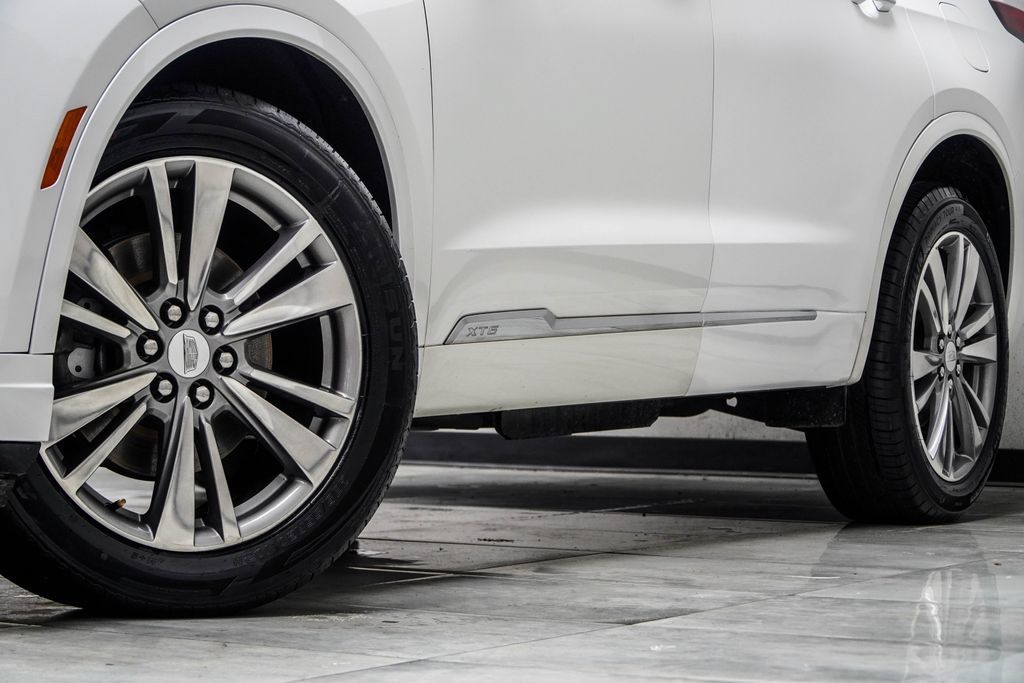 Used 2022 Cadillac XT6 Premium Luxury AWD/4WD image 4