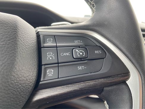 Used 2022 Jeep Grand Cherokee Limited 4xe w/ Luxury Tech Group II AWD/4WD image 20