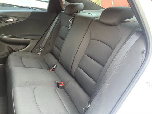 Used 2019 Chevrolet Malibu LS w/ Driver Confidence Package II FWD image 13
