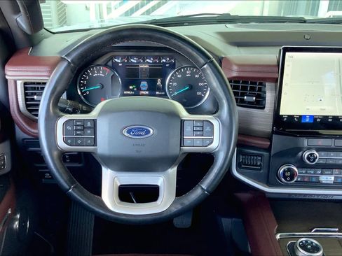 Certified 2022 Ford Expedition Limited AWD/4WD image 5