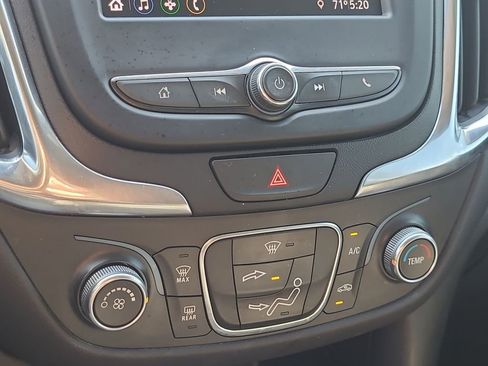 Certified 2021 Chevrolet Equinox LT image 13