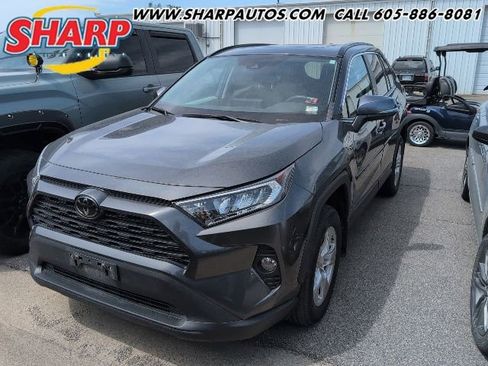 Used 2021 Toyota RAV4 XLE w/ Convenience Package AWD/4WD image 1