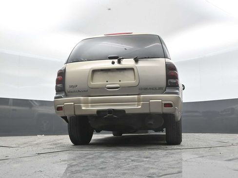 Used 2004 Chevrolet TrailBlazer LS w/ LS Preferred Equipment Group AWD/4WD image 31