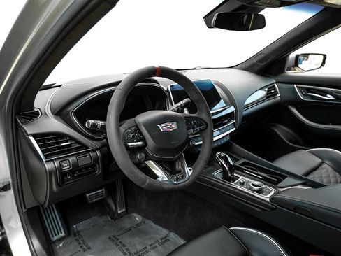 Used 2023 Cadillac CT5 V Blackwing w/ Driver Assist Package RWD image 3